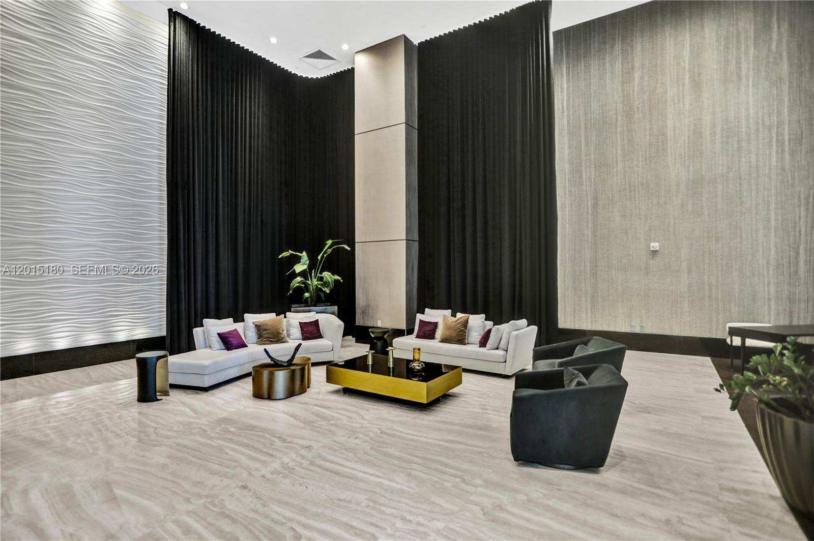 950 Brickell Bay Dr #4610 Miami, FL 33131