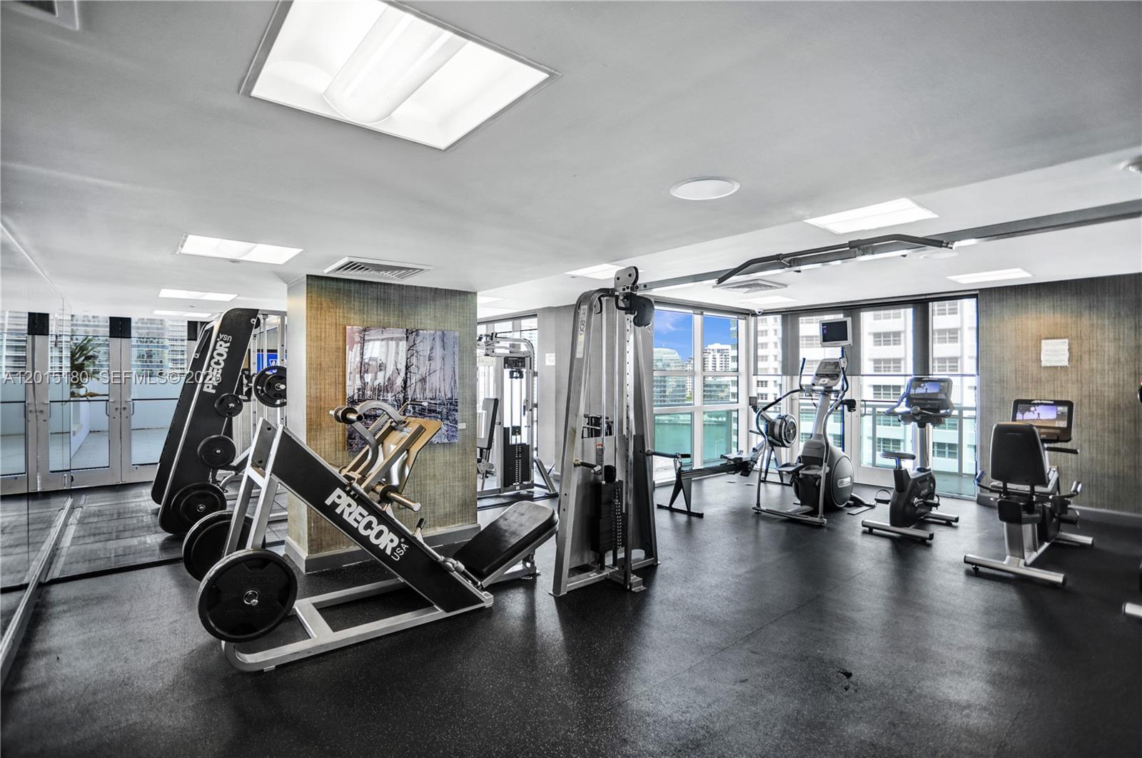 950 Brickell Bay Dr #4610 Miami, FL 33131