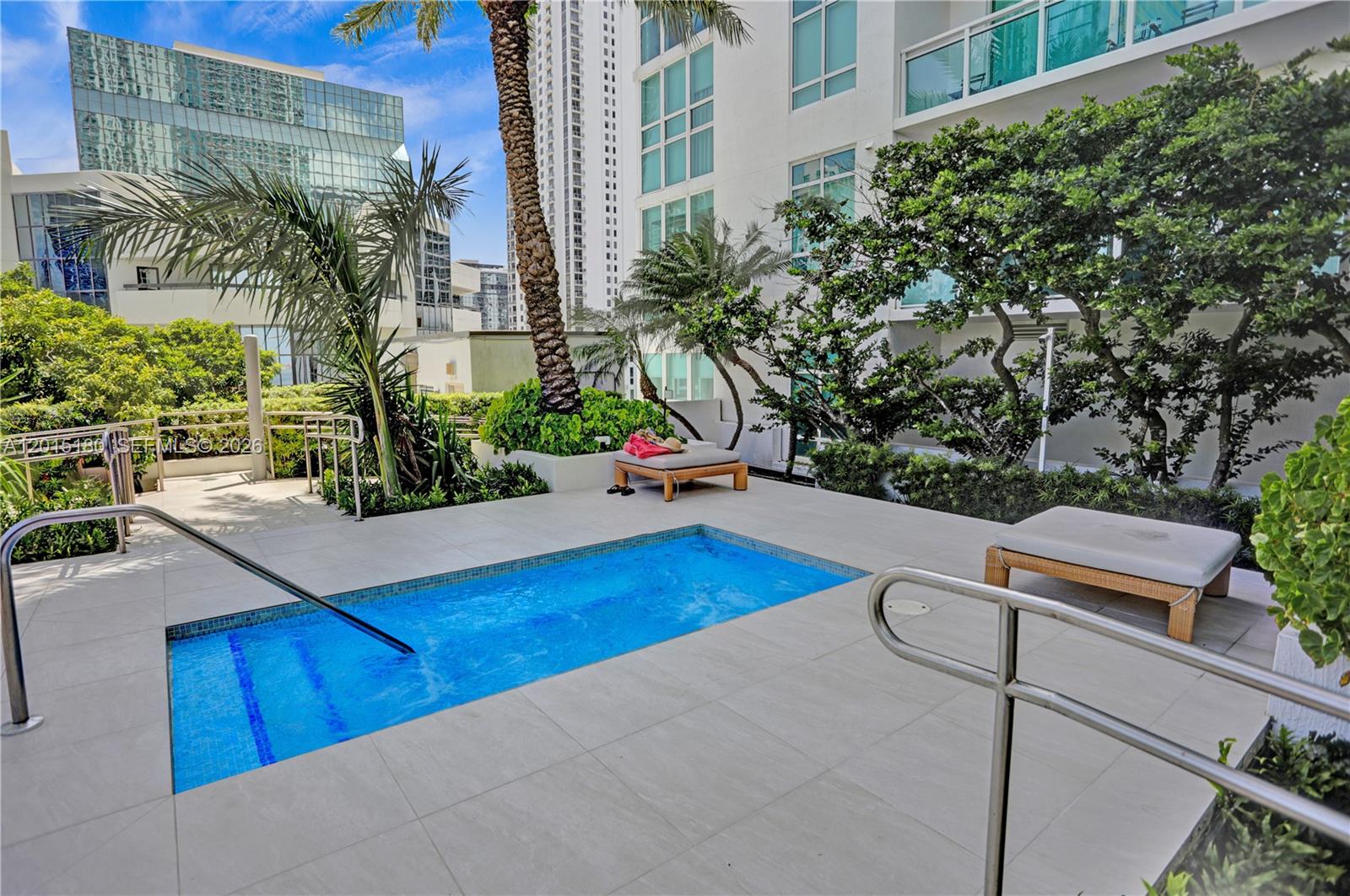 950 Brickell Bay Dr #4610 Miami, FL 33131