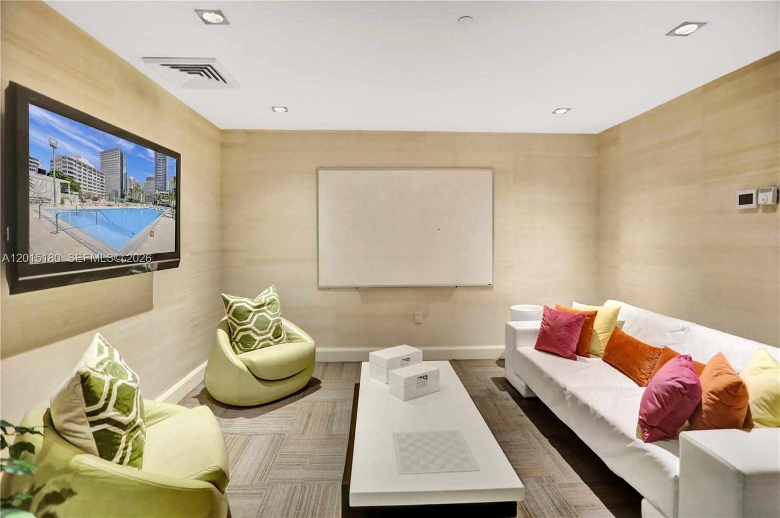 950 Brickell Bay Dr #4610 Miami, FL 33131