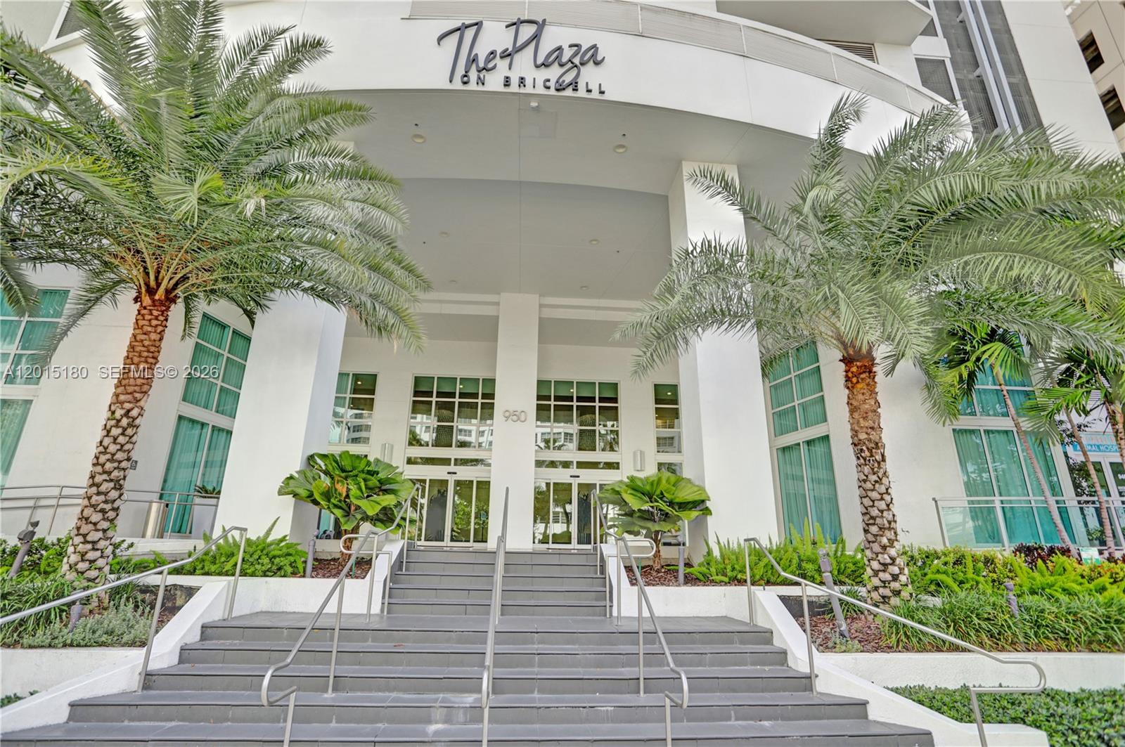 950 Brickell Bay Dr #4610 Miami, FL 33131