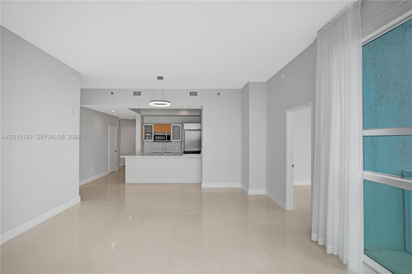 950 Brickell Bay Dr #4610 Miami, FL 33131