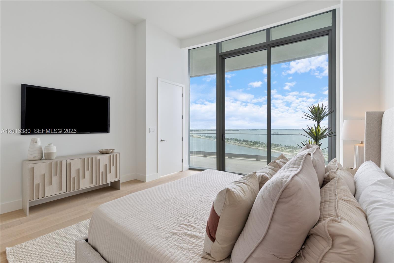 image Una Residences9