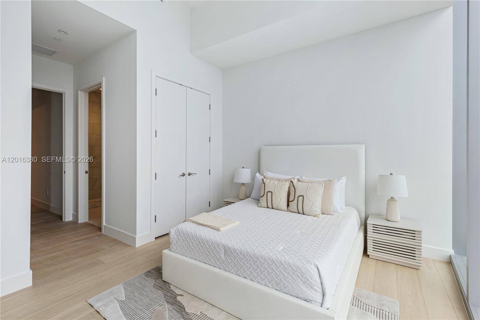 image Una Residences13
