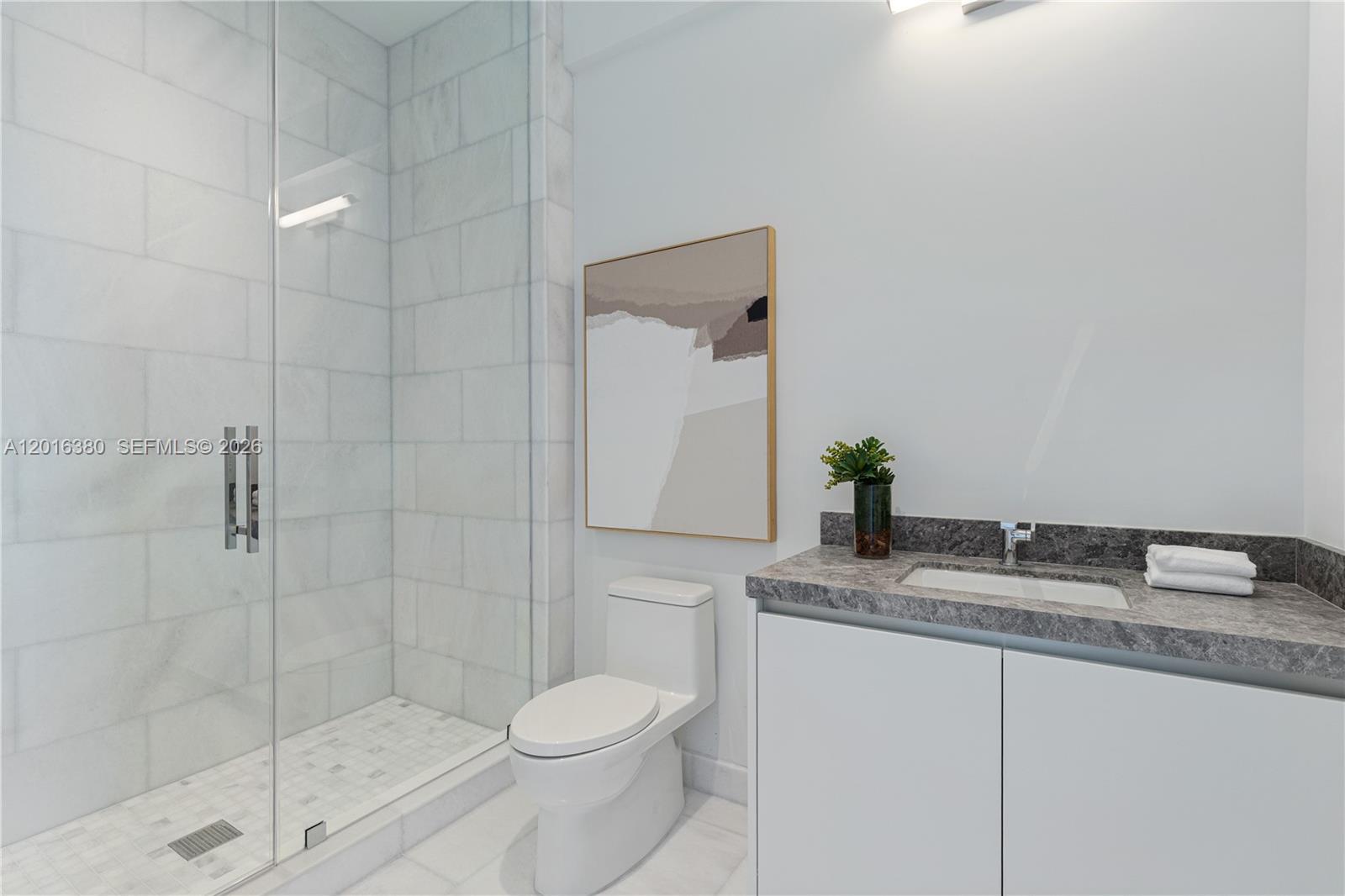 image Una Residences15