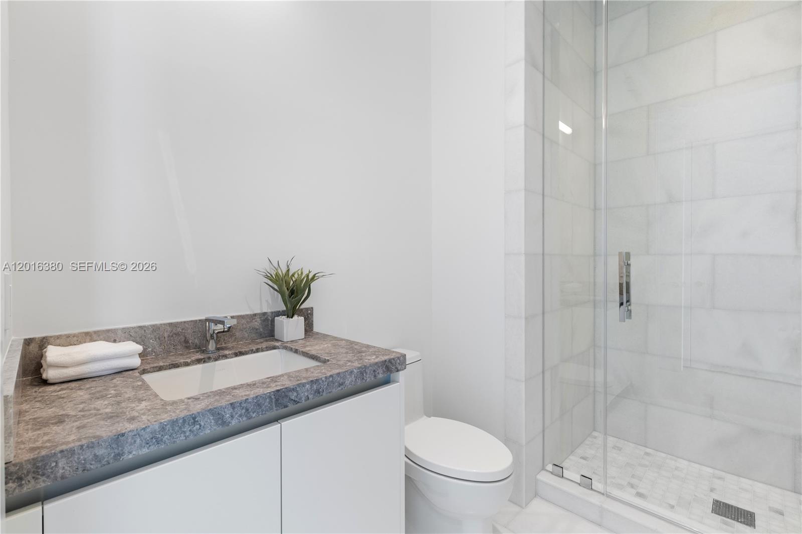 image Una Residences18