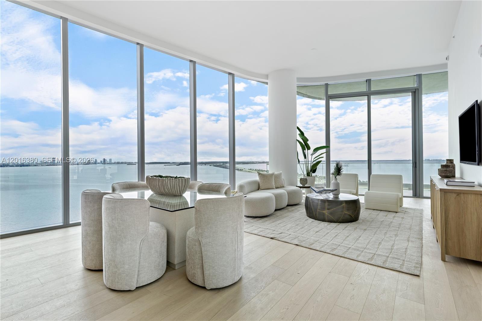image Una Residences2