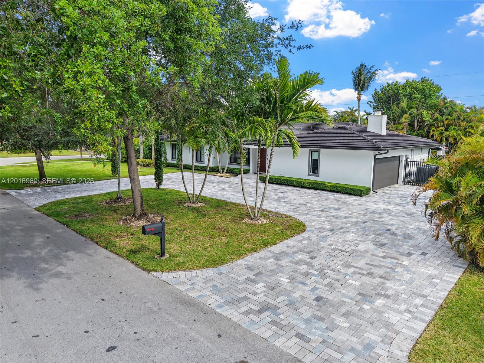 7200 SW 107th Ter Pinecrest, FL 33156