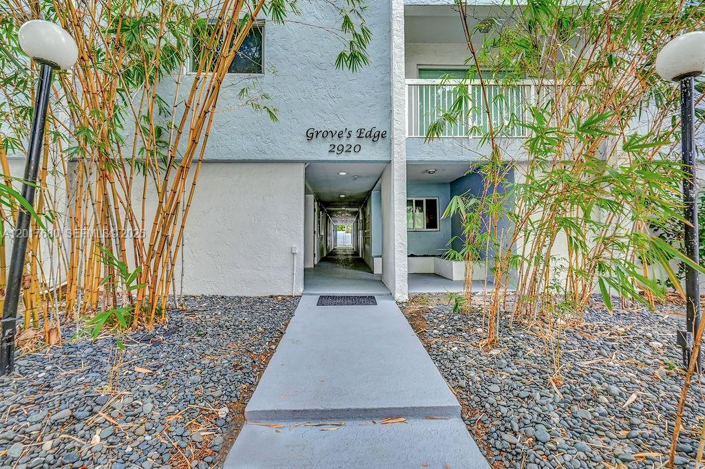 2920 SW 28th Ter #207