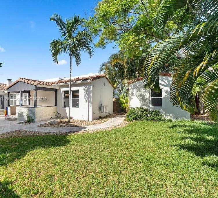 1617 NE 3rd Ct Fort Lauderdale, FL 33301