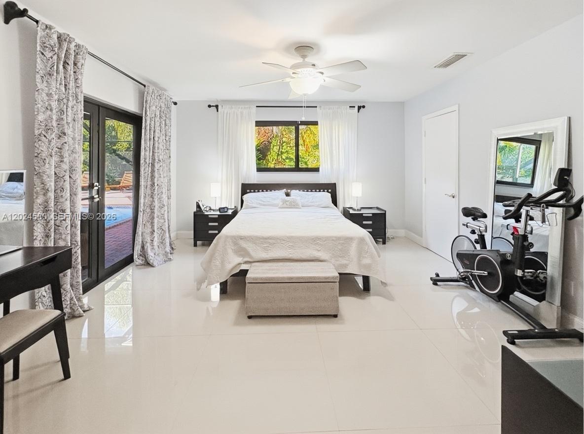 8695 SW 110th St Miami, FL 33156