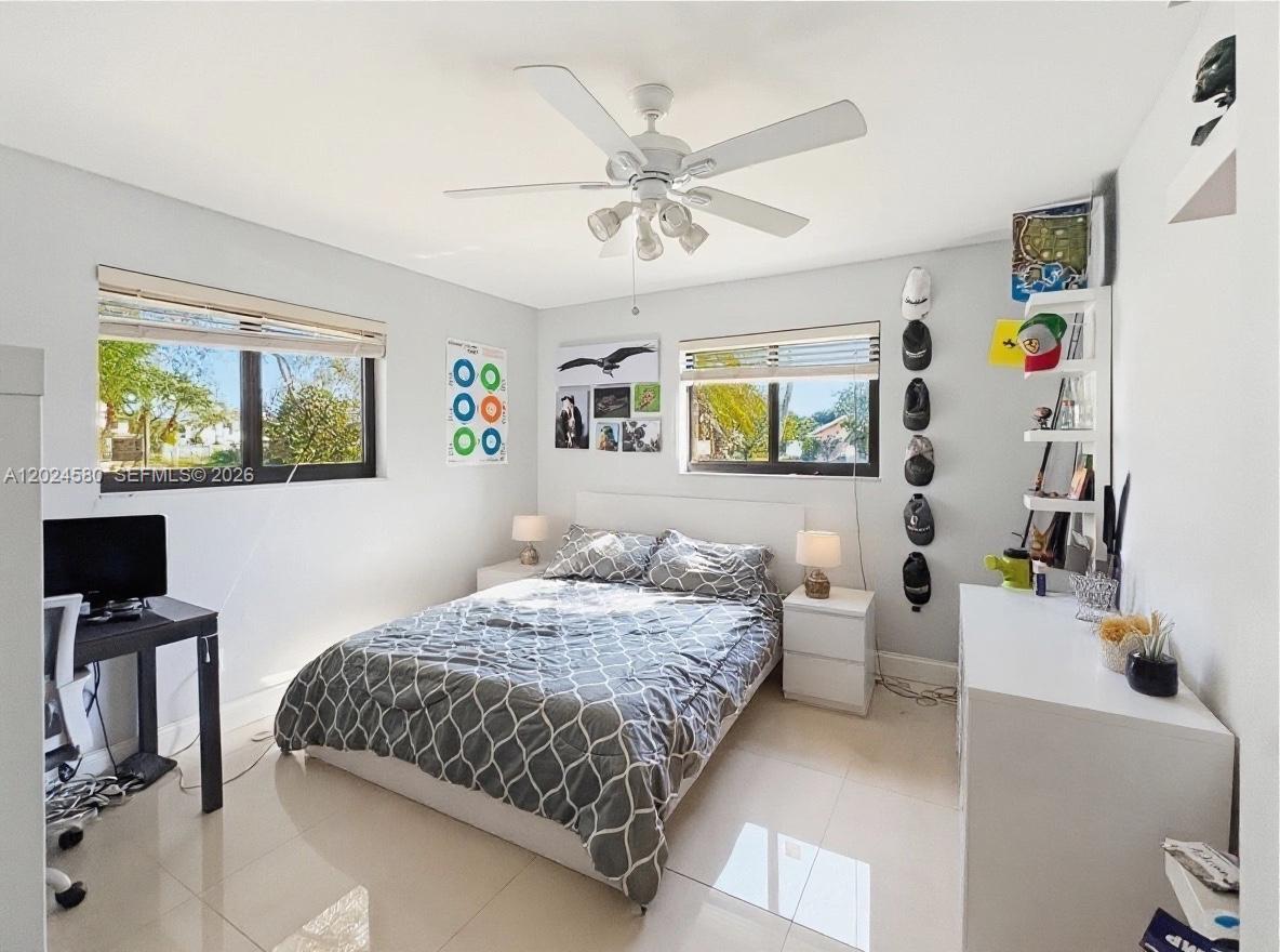 8695 SW 110th St Miami, FL 33156
