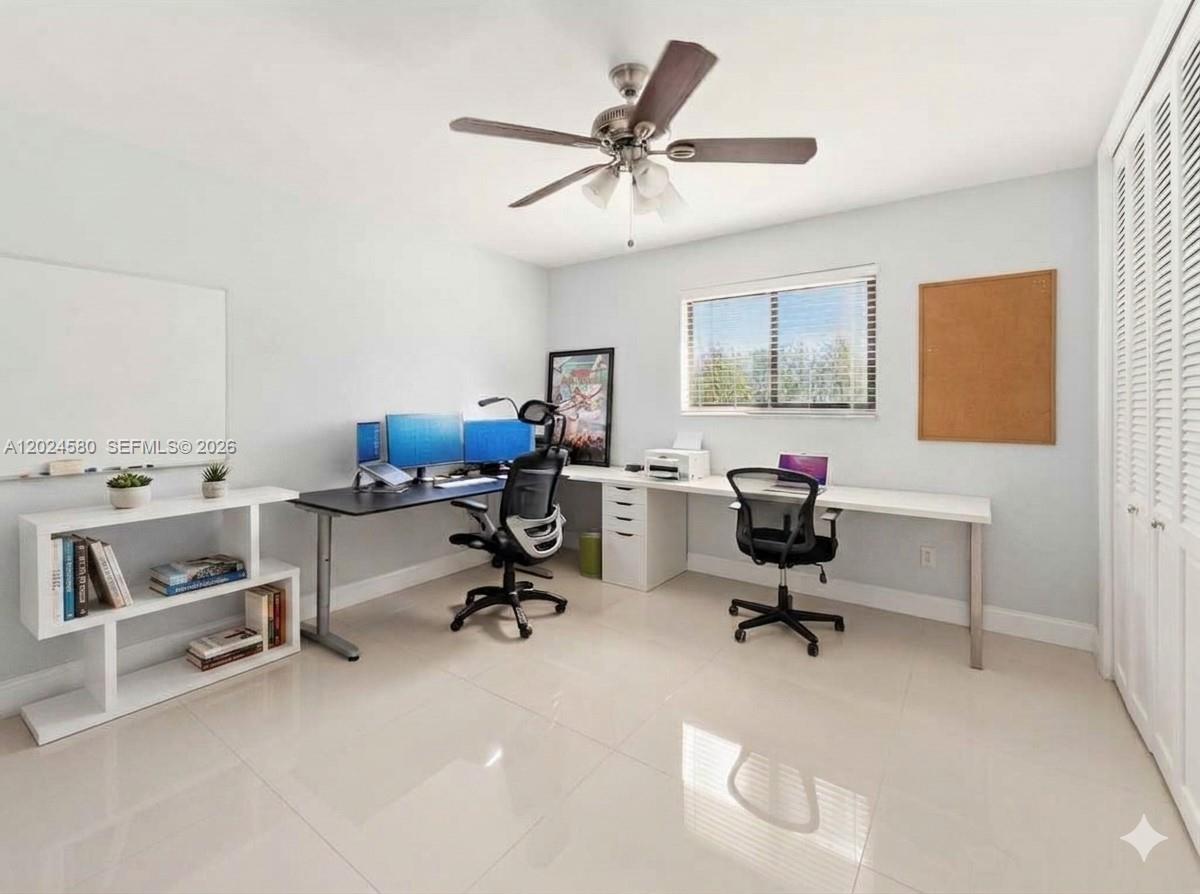 8695 SW 110th St Miami, FL 33156