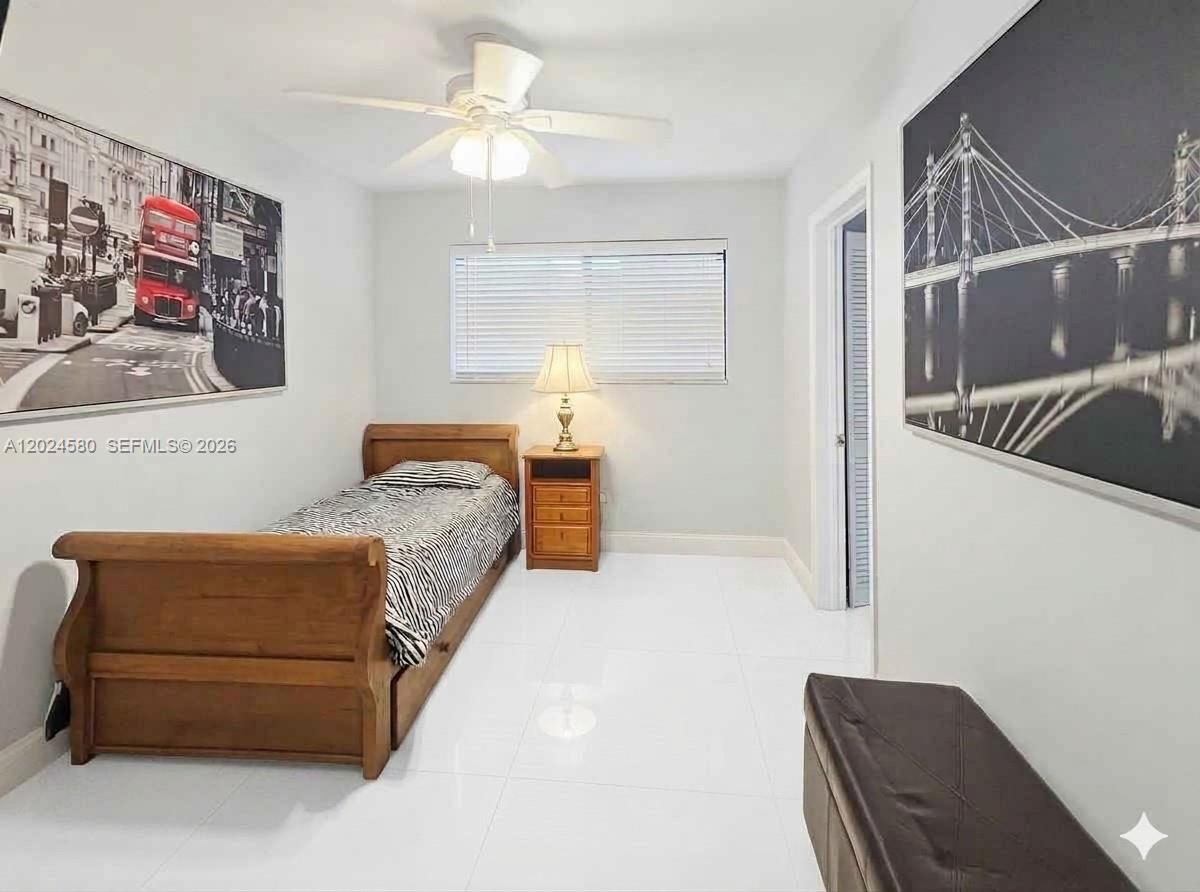 8695 SW 110th St Miami, FL 33156