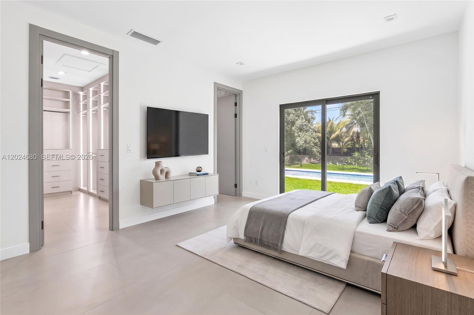 6853 S Waterway Dr Miami, FL 33155
