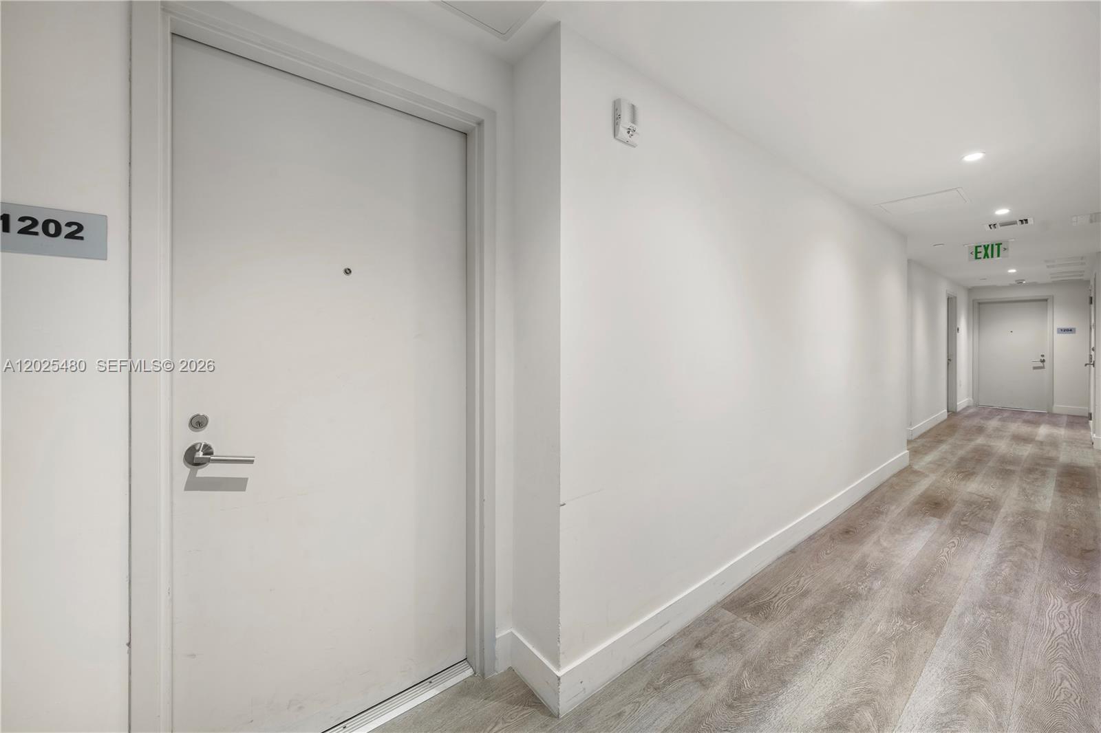 239 SW 9th St #1202 Miami, FL 33130