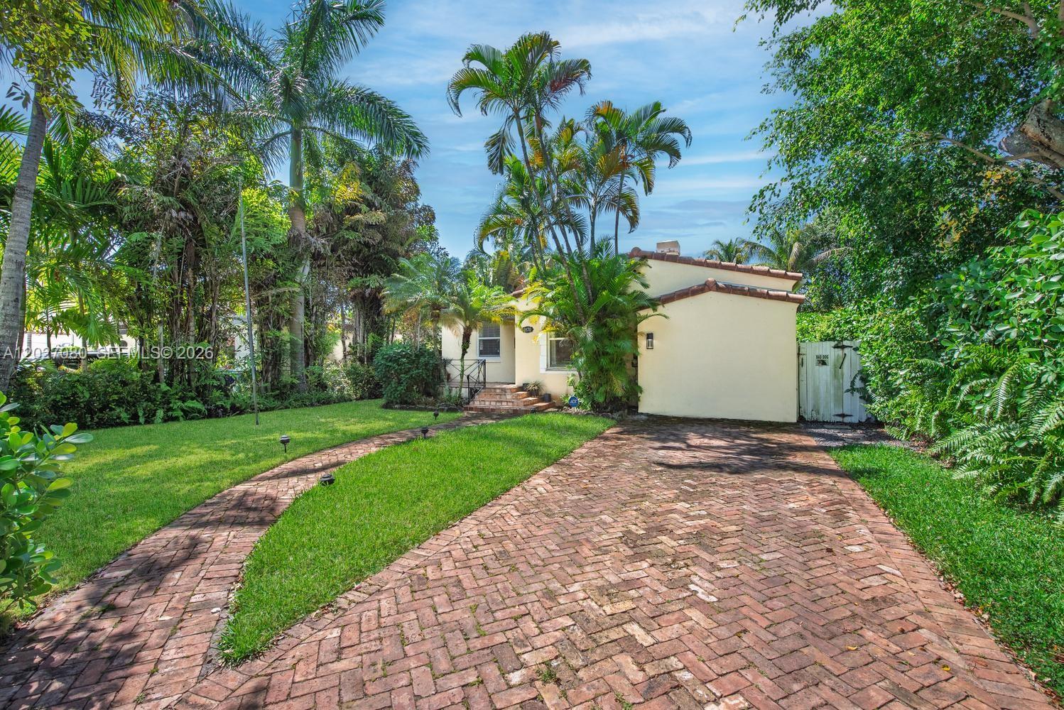 1870 SW 24th Ter