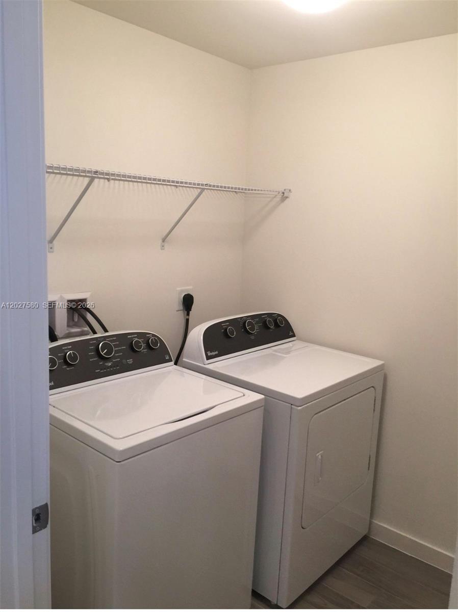 999 SW 1st Ave #2005 Miami, FL 33130