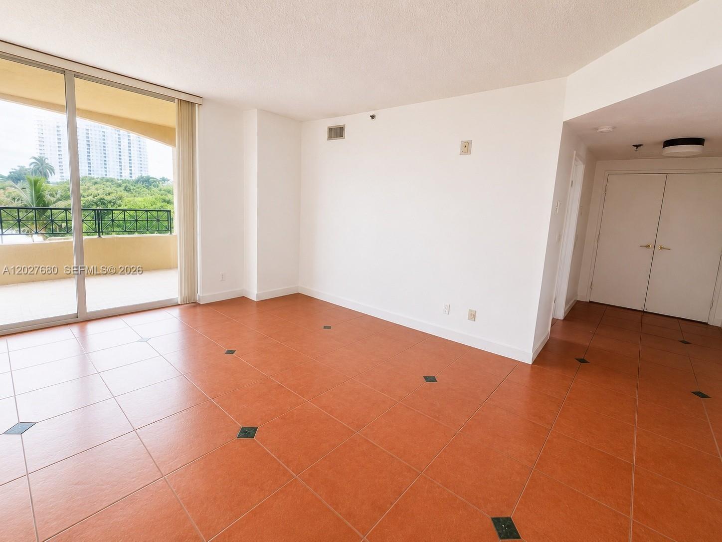 1834 Brickell Ave #43 Miami, FL 33129