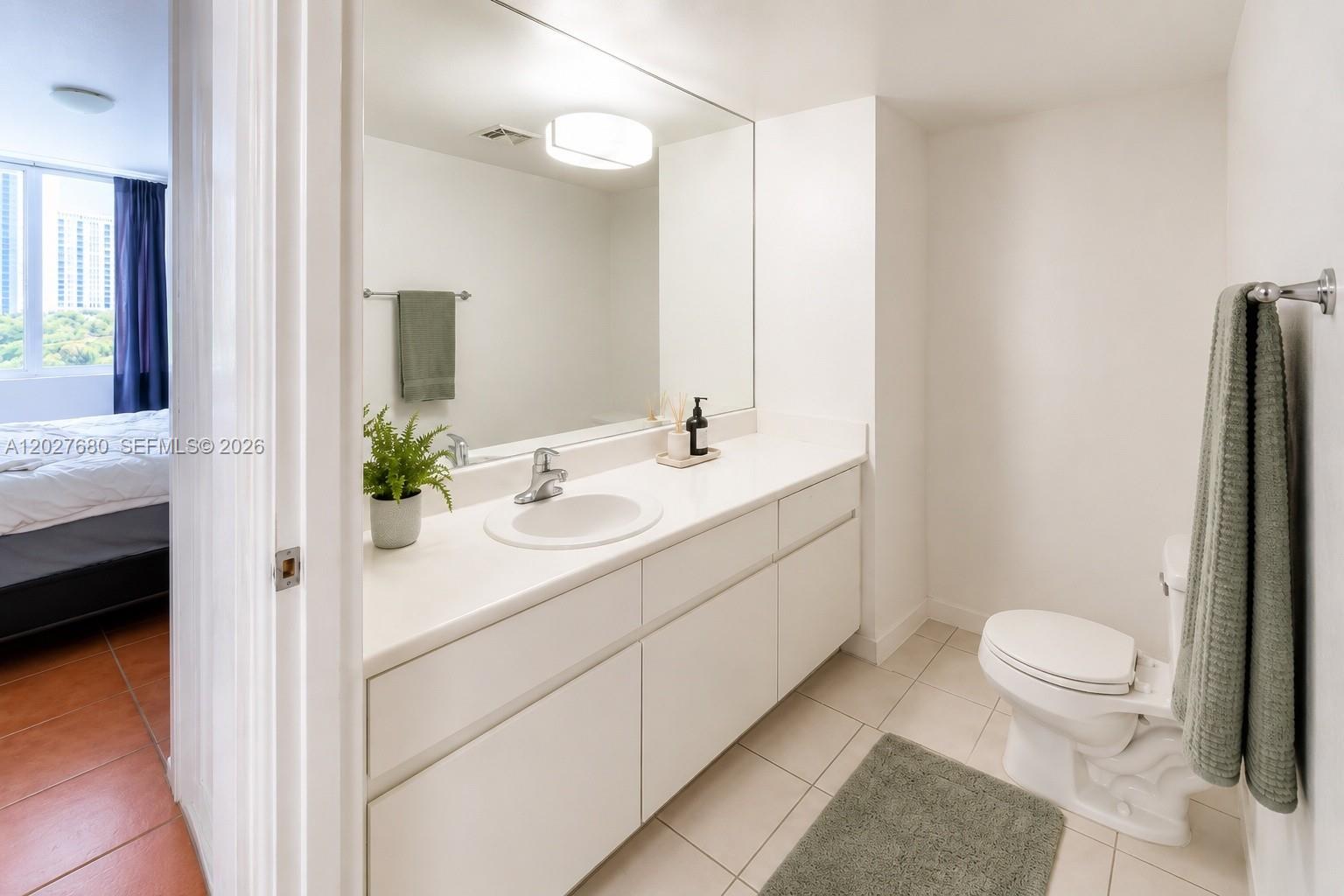 1834 Brickell Ave #43 Miami, FL 33129