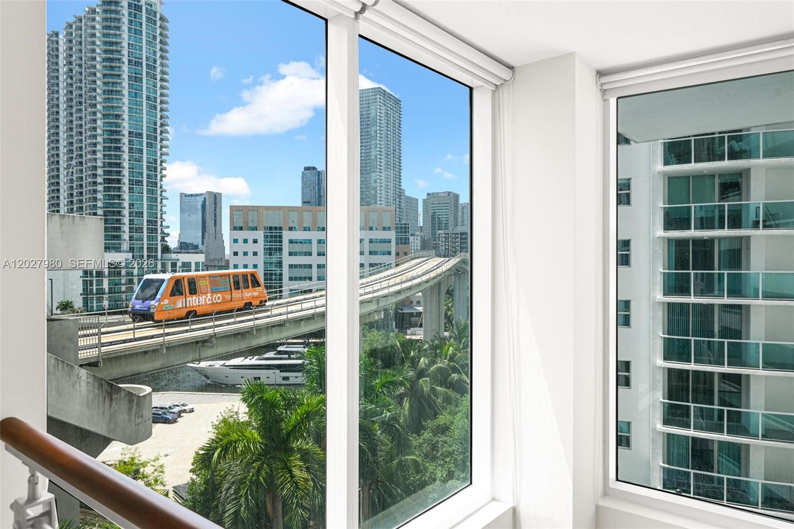 image Brickell on the River South19
