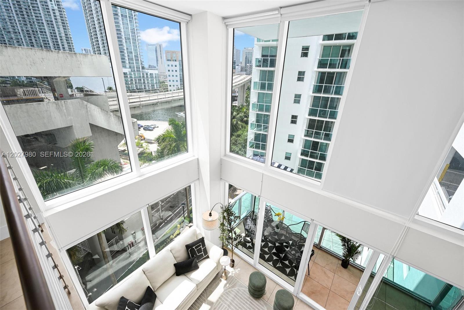 image Brickell on the River South20