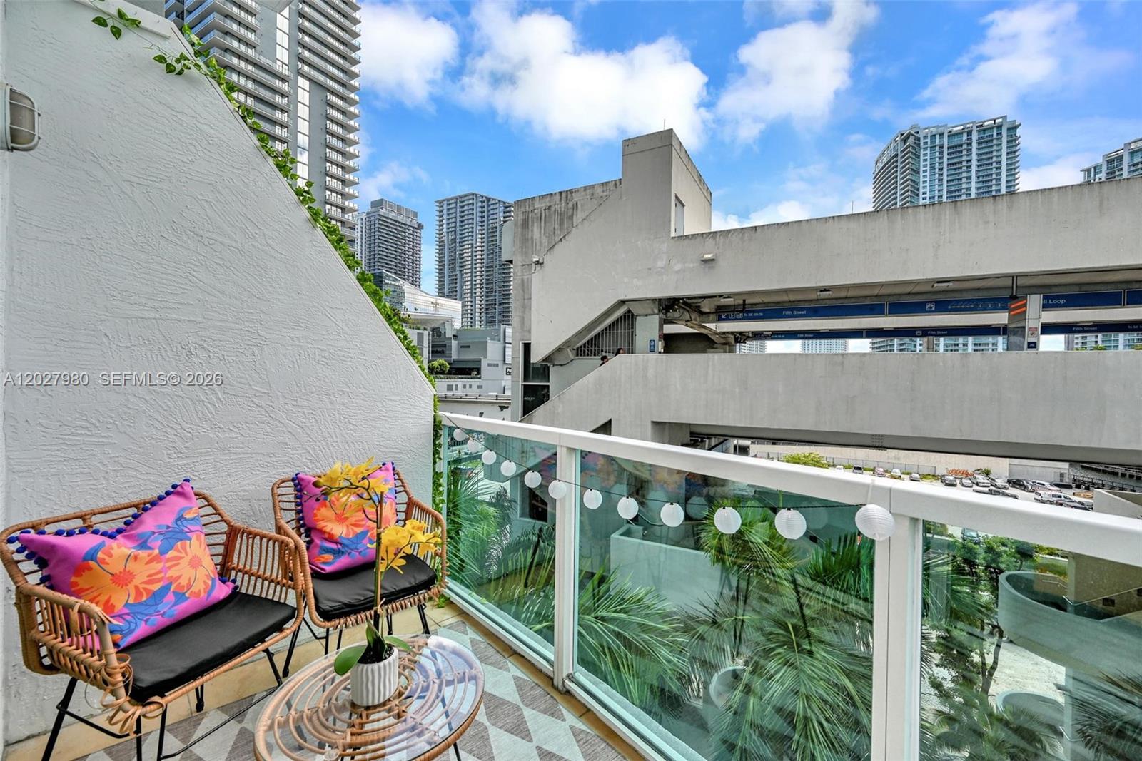 image Brickell on the River South33