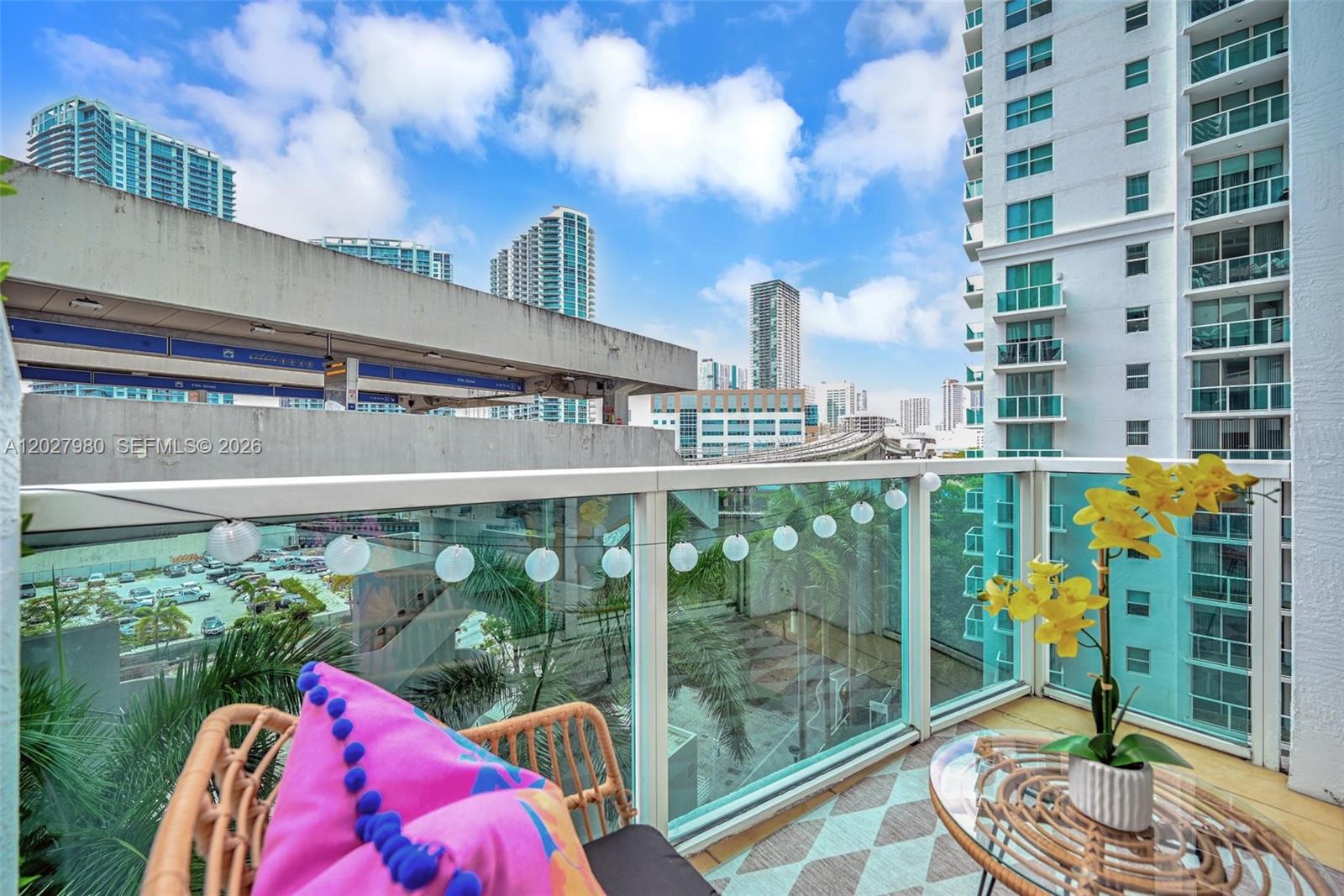image Brickell on the River South34