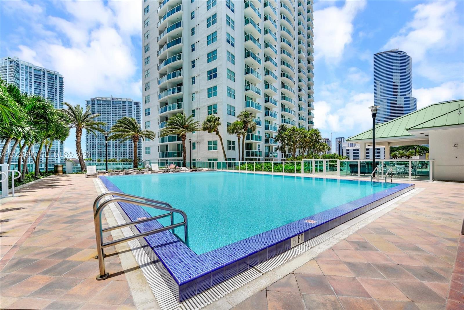 image Brickell on the River South40