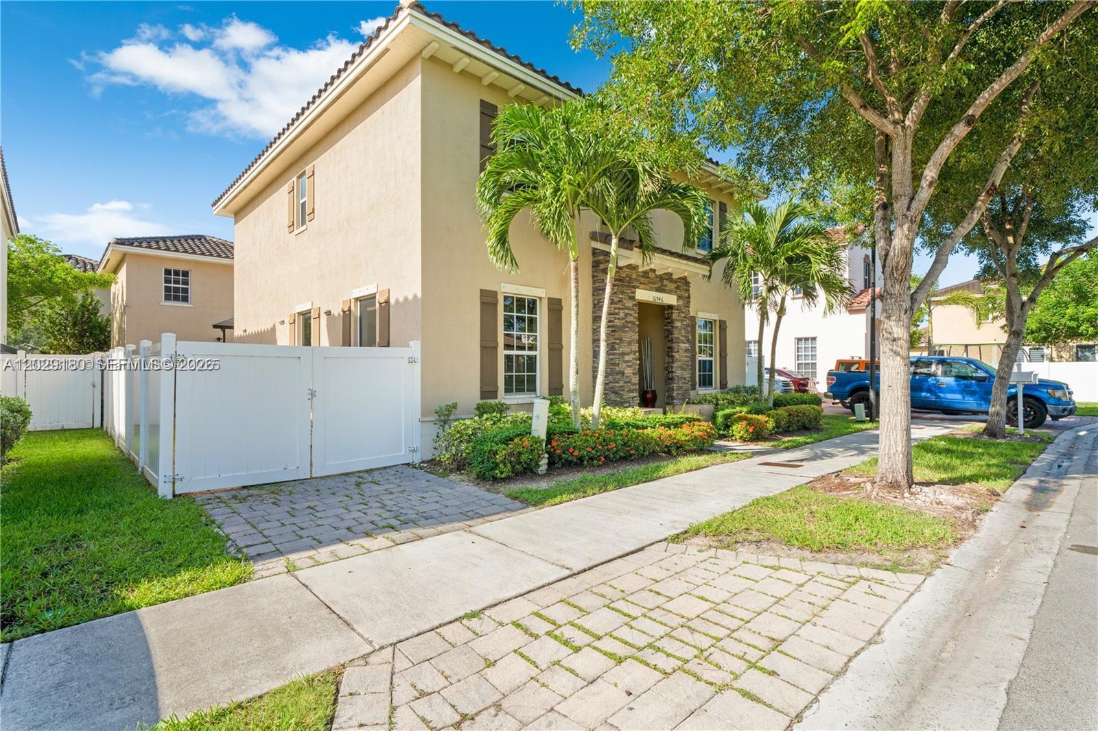 16946 SW 90th Ter