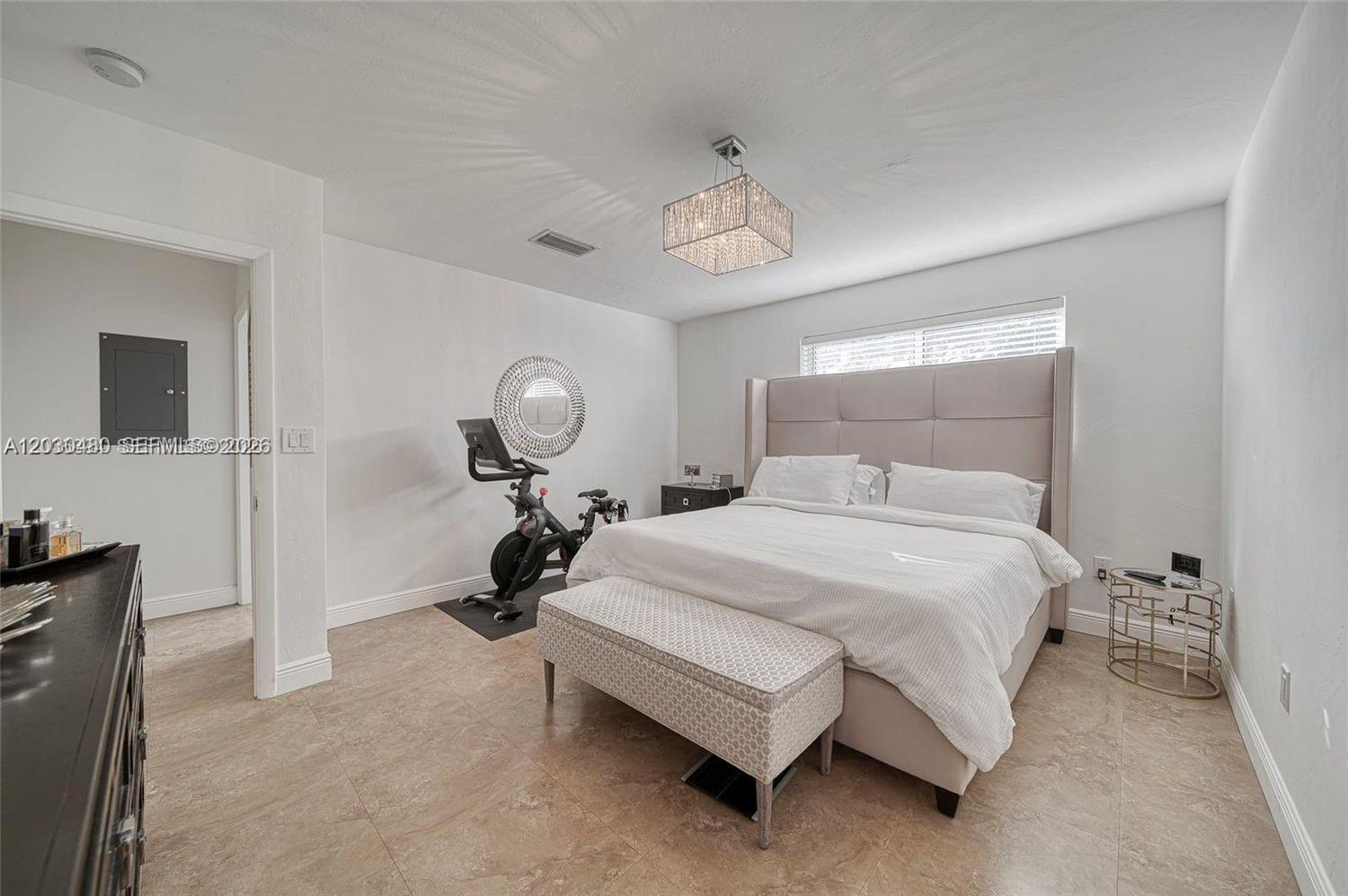 10600 SW 80th Ct Miami, FL 33156