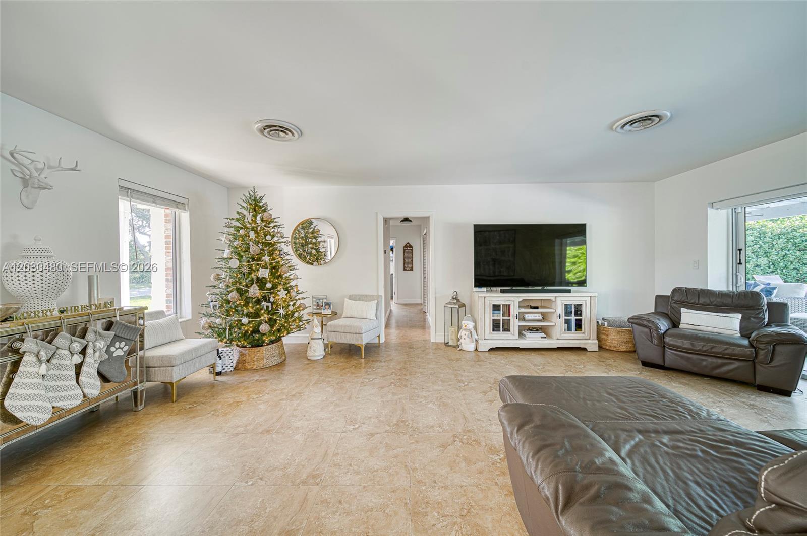 10600 SW 80th Ct Miami, FL 33156