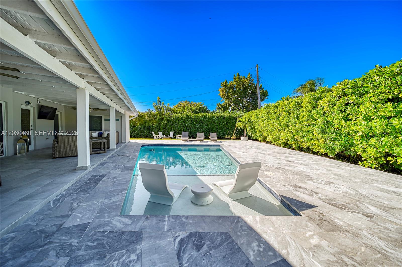 10600 SW 80th Ct Miami, FL 33156