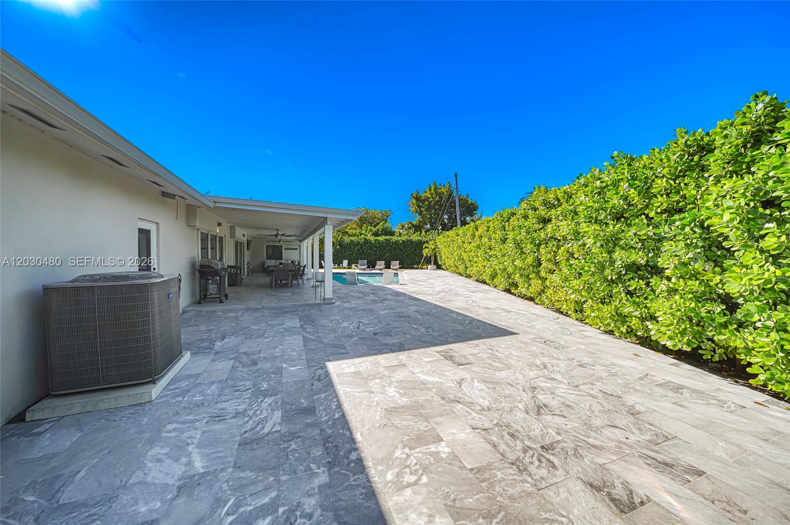 10600 SW 80th Ct Miami, FL 33156
