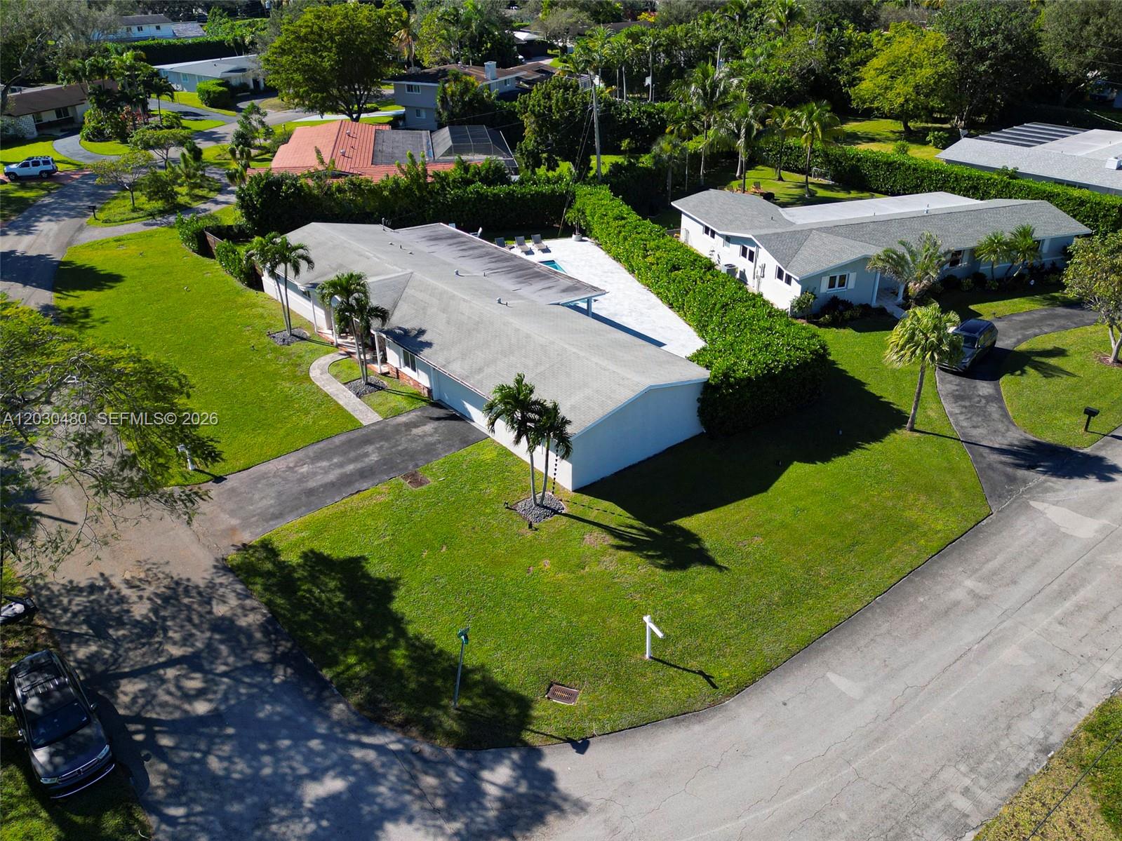 10600 SW 80th Ct Miami, FL 33156
