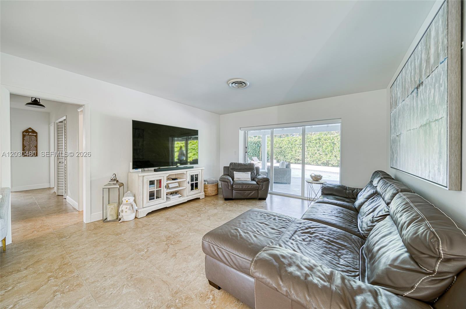 10600 SW 80th Ct Miami, FL 33156