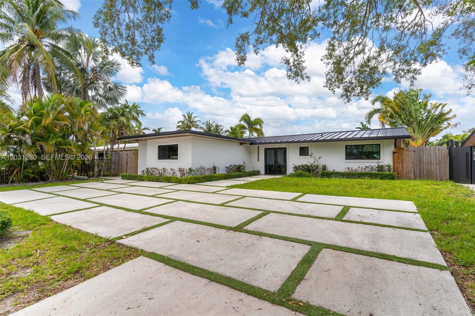1713 SW 5th St Fort Lauderdale, FL 33312