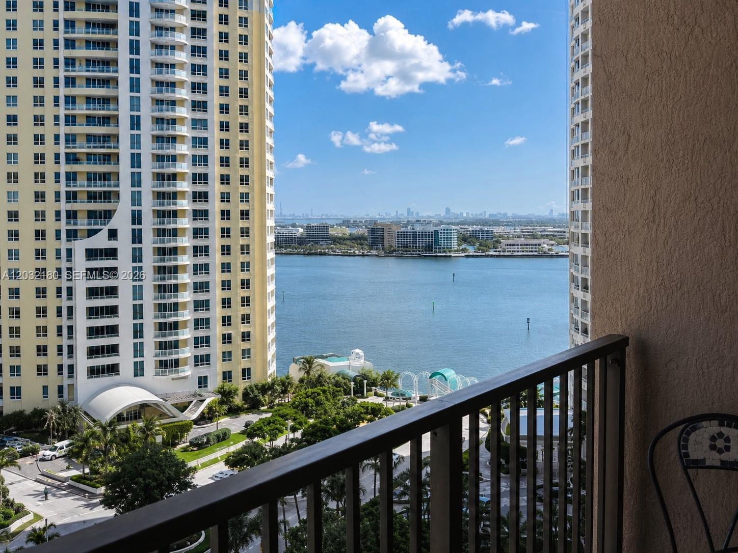540 Brickell Key Dr #1802