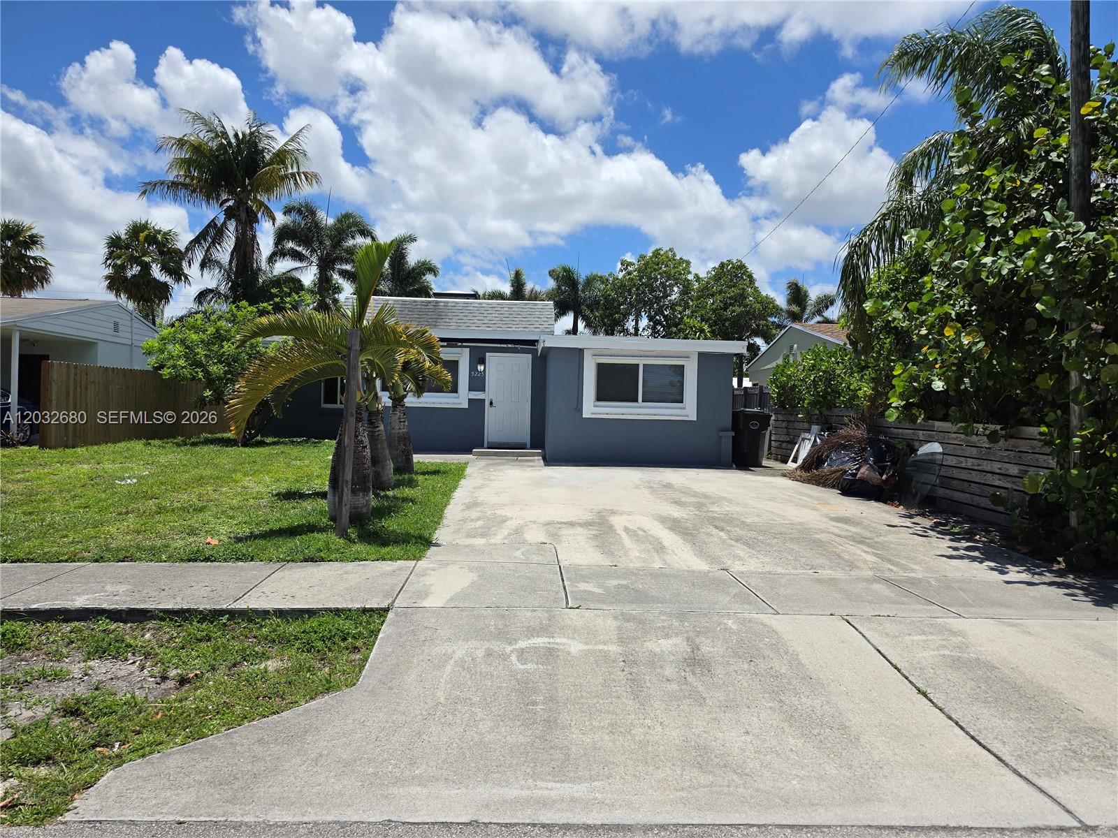 5225 NE 4th Ave