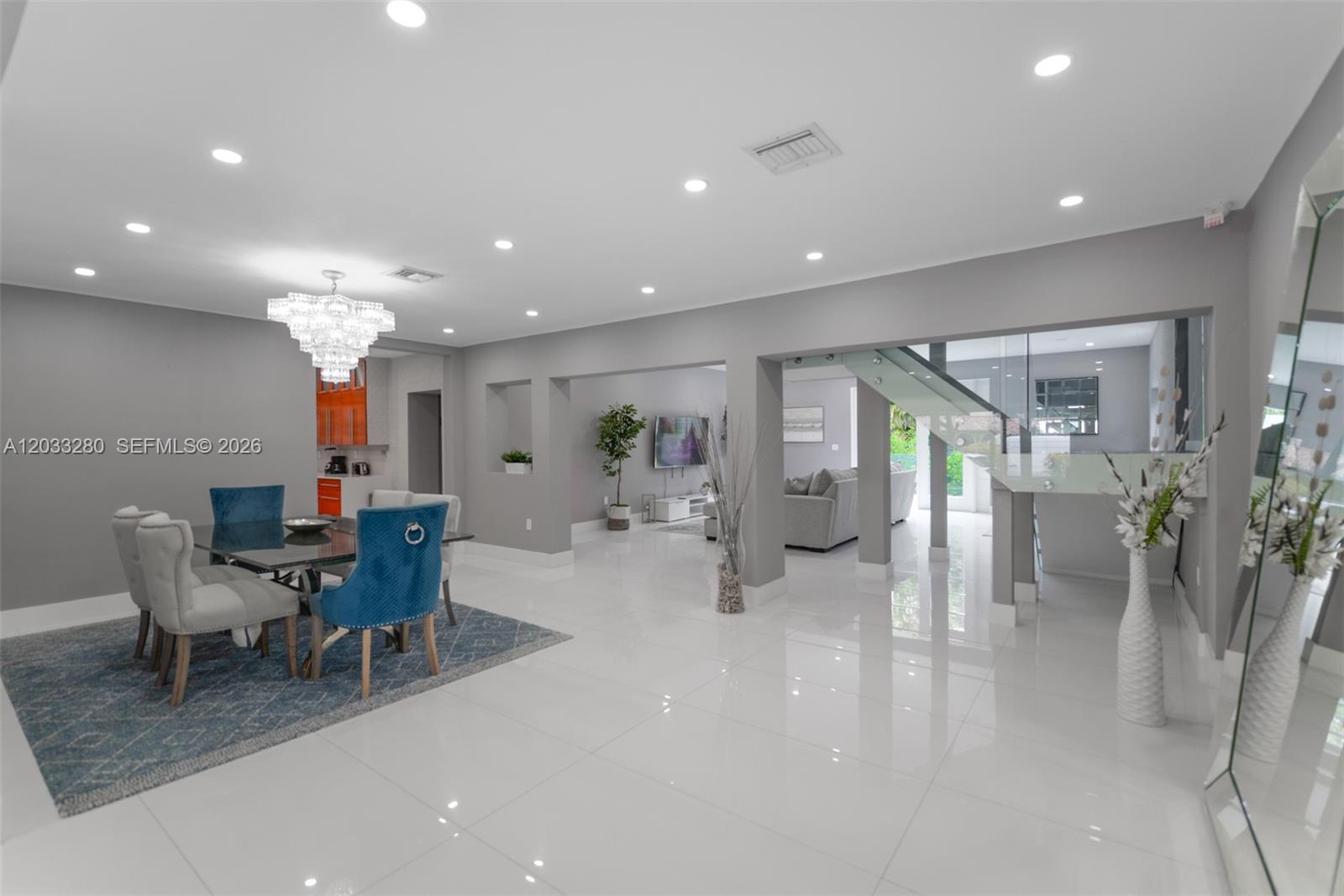 1209 NE 96th #1209 Miami Shores, FL 33138