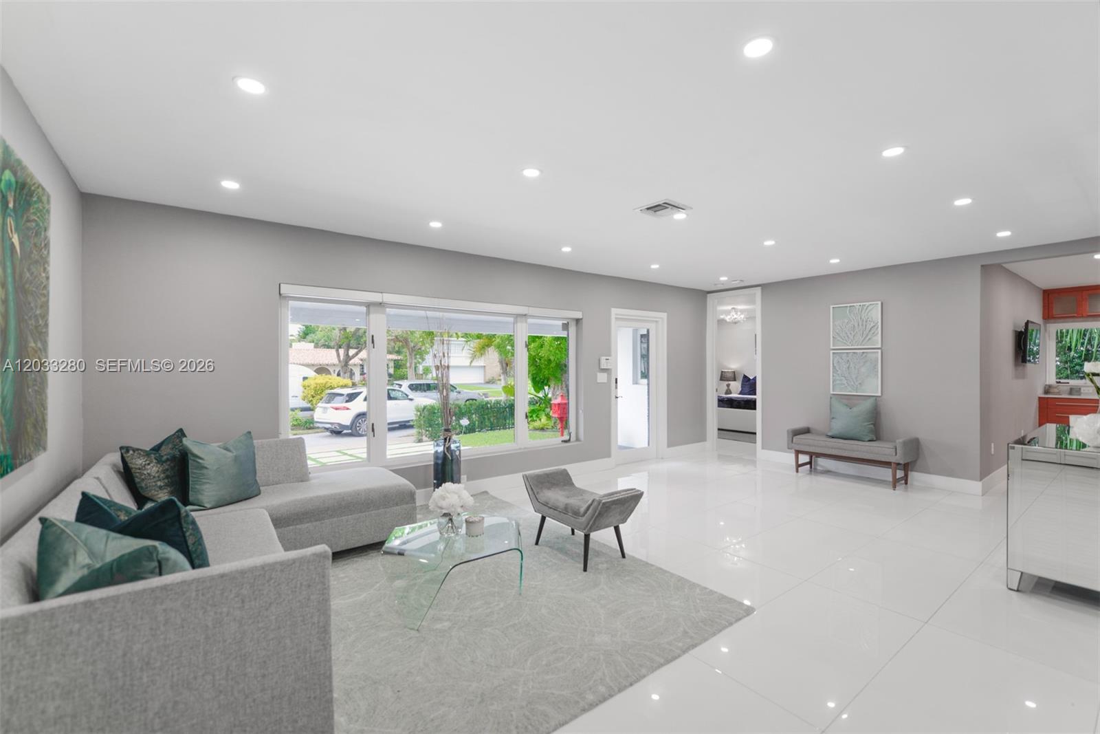 1209 NE 96th #1209 Miami Shores, FL 33138