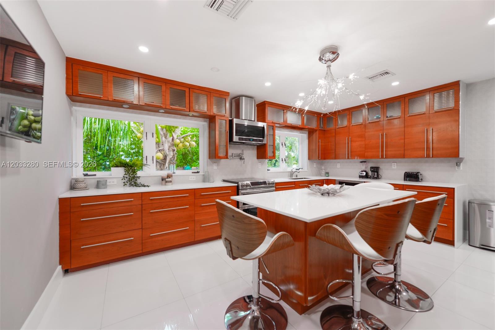 1209 NE 96th #1209 Miami Shores, FL 33138