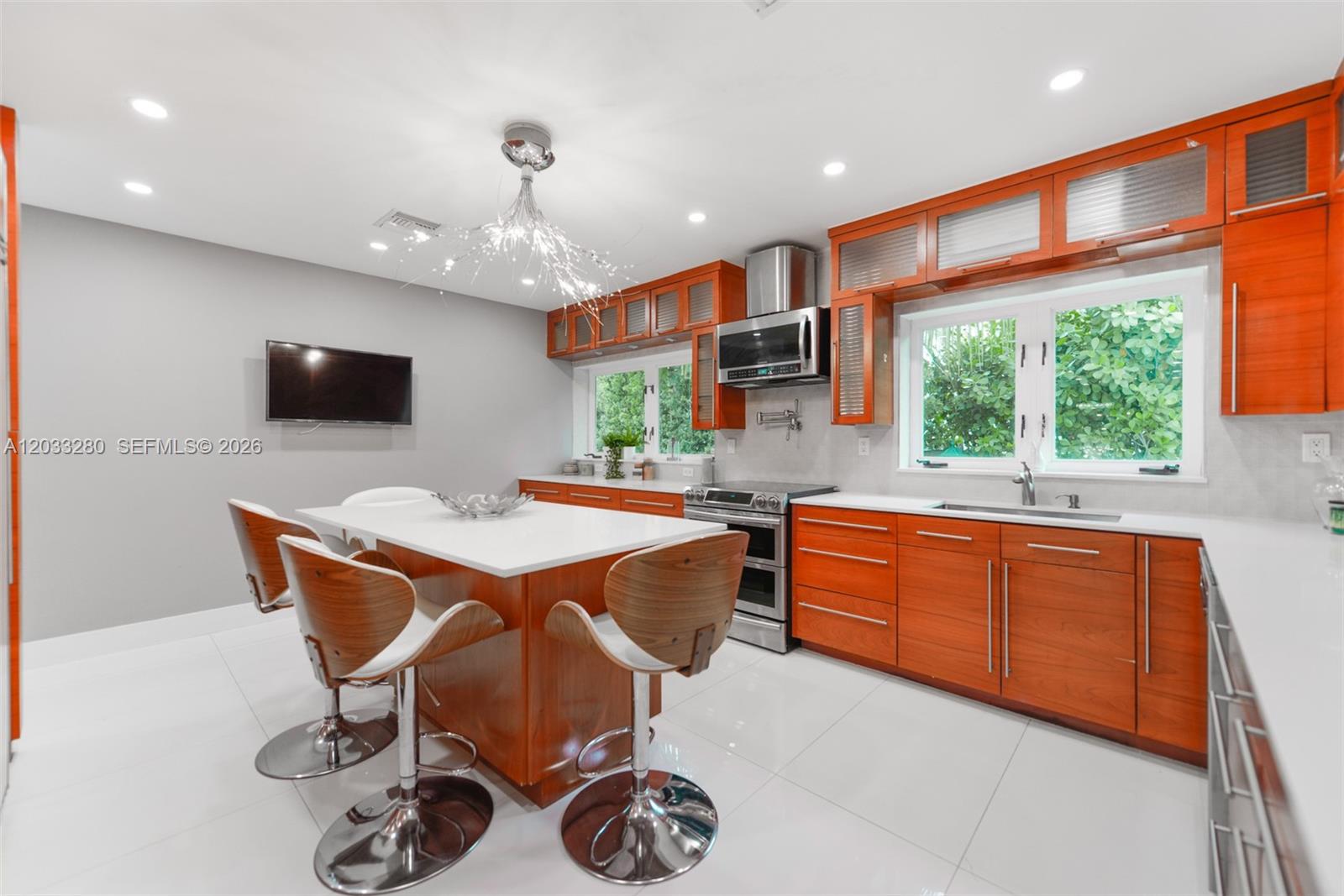 1209 NE 96th #1209 Miami Shores, FL 33138