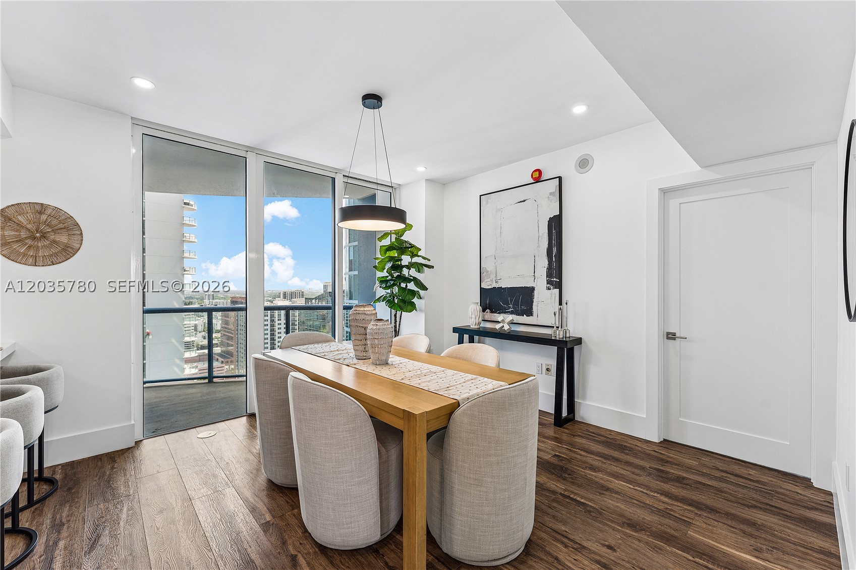 333 Las Olas Way #3503 Fort Lauderdale, FL 33301