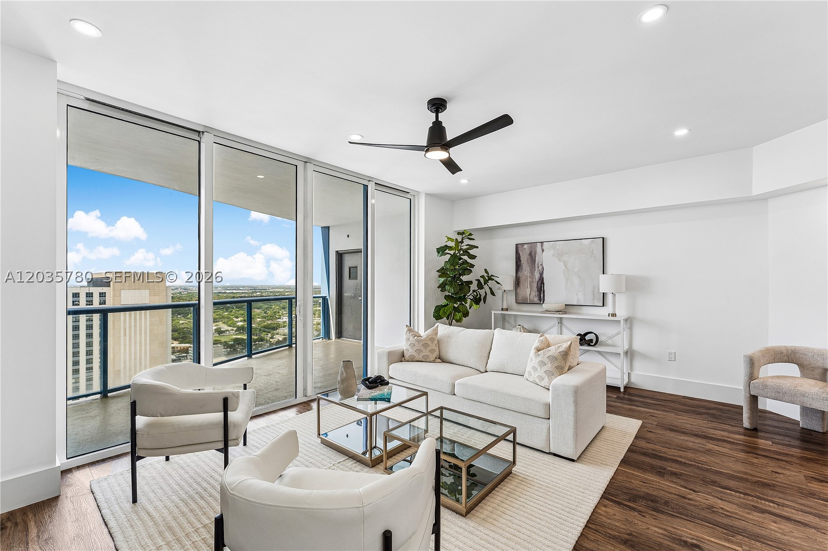 333 Las Olas Way #3503 Fort Lauderdale, FL 33301