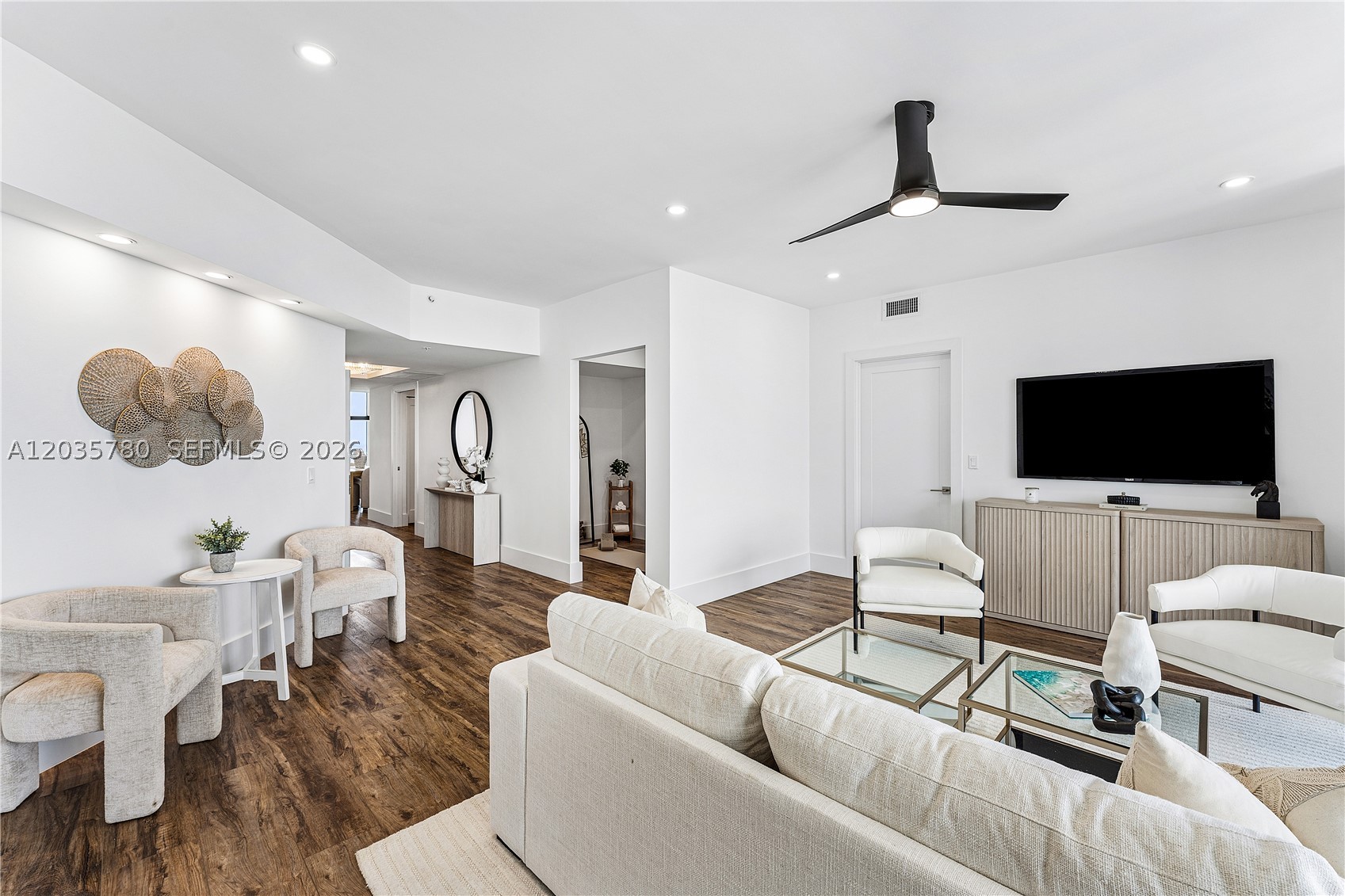 333 Las Olas Way #3503 Fort Lauderdale, FL 33301