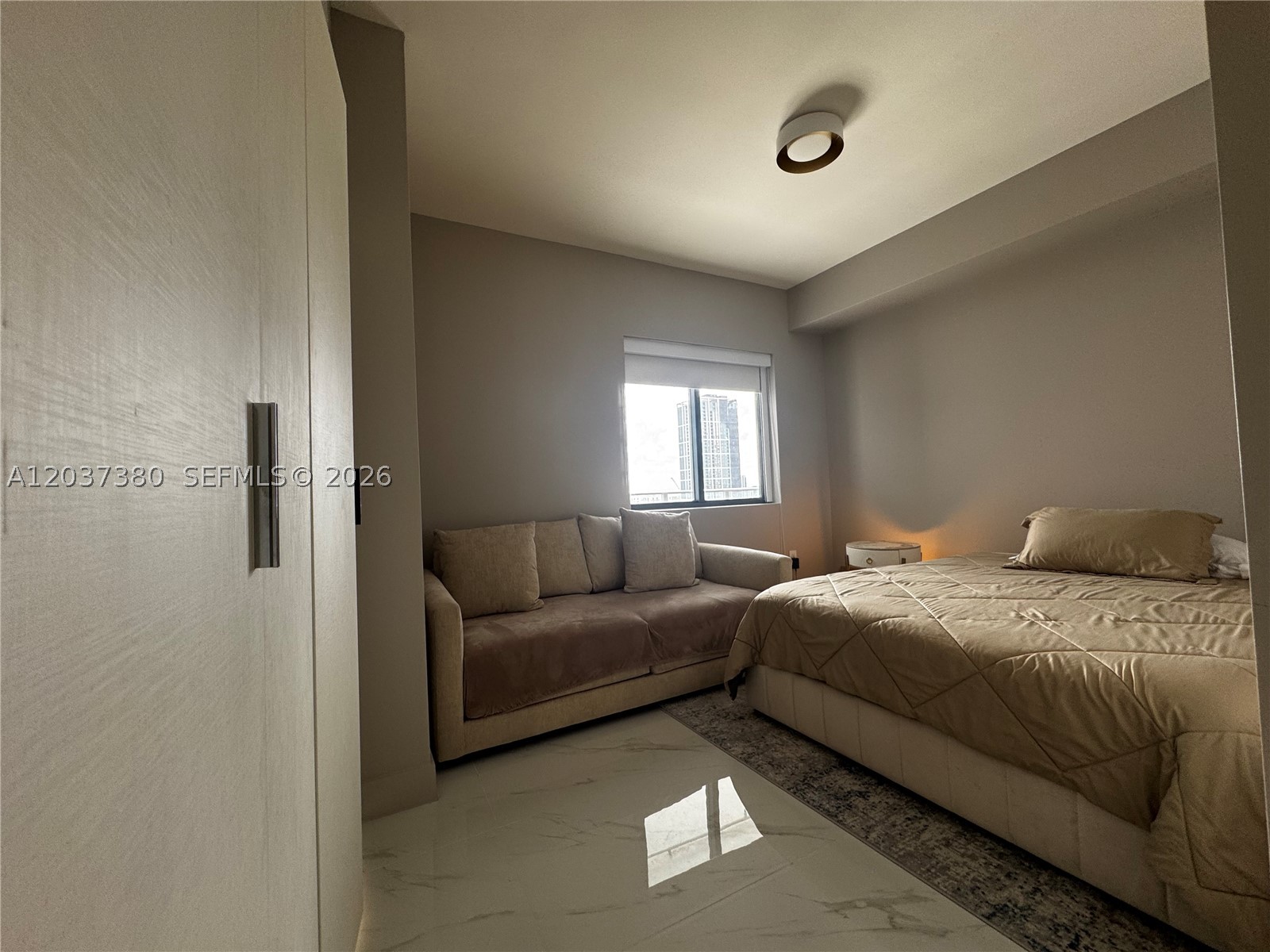 711 NE 23rd #2206 Miami, FL 33137