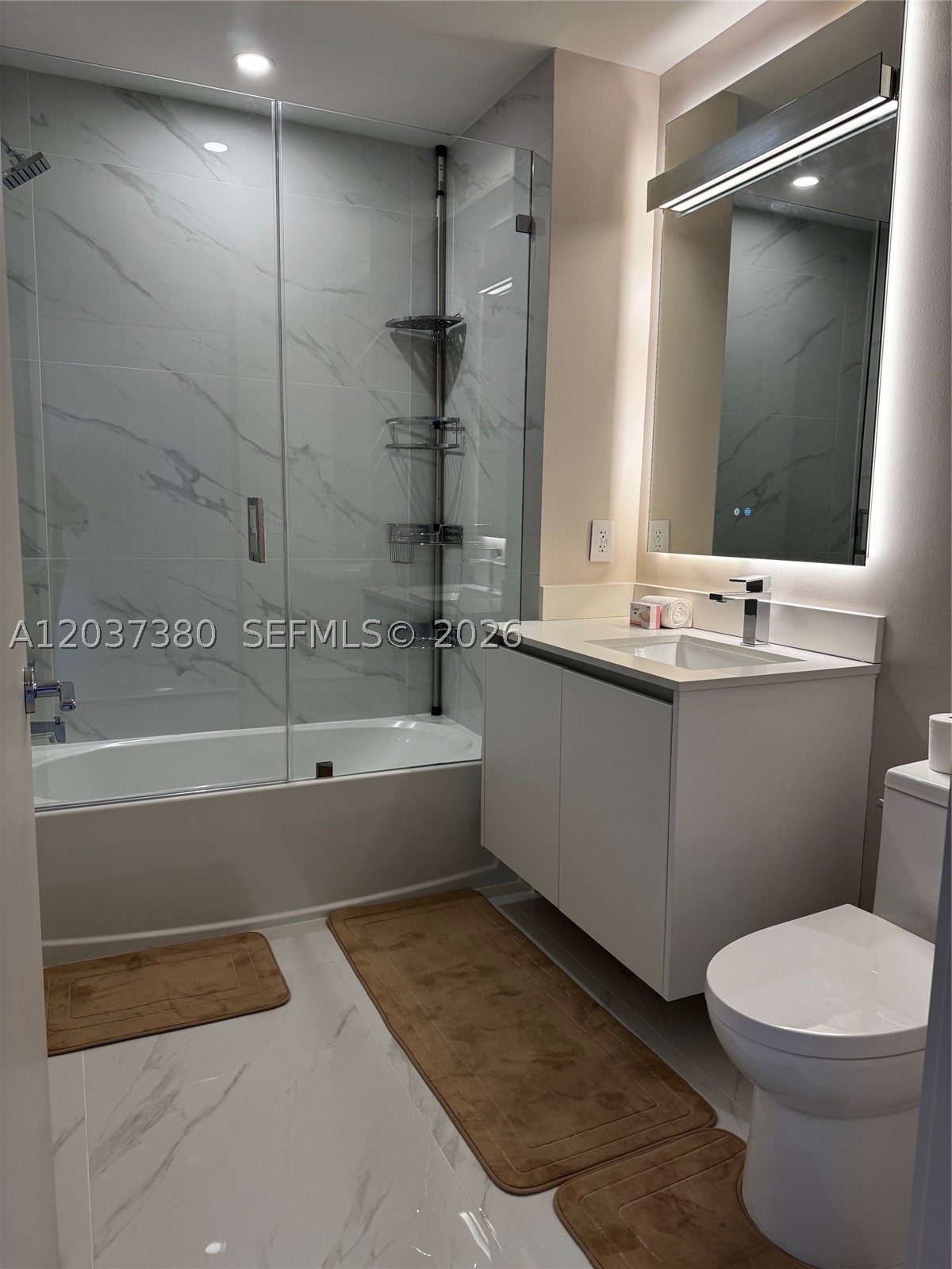 711 NE 23rd #2206 Miami, FL 33137