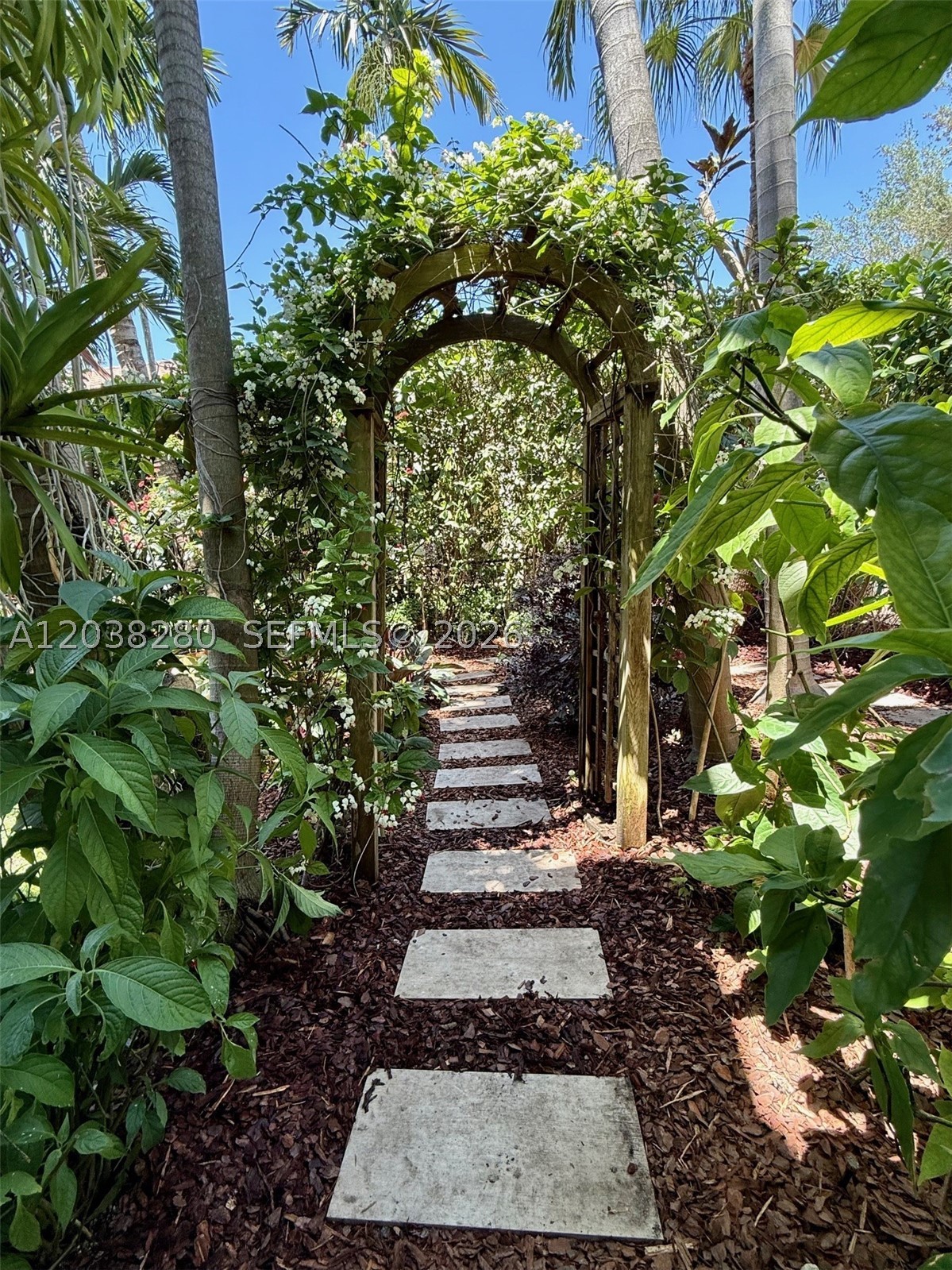 455 Amalfi Ave Coral Gables, FL 33146