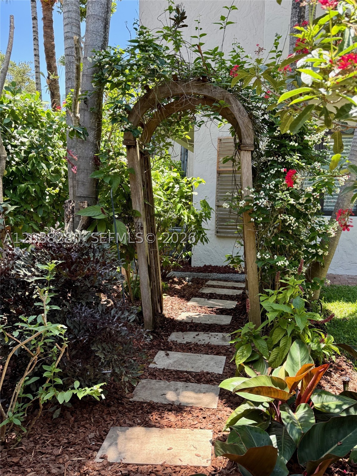 455 Amalfi Ave Coral Gables, FL 33146